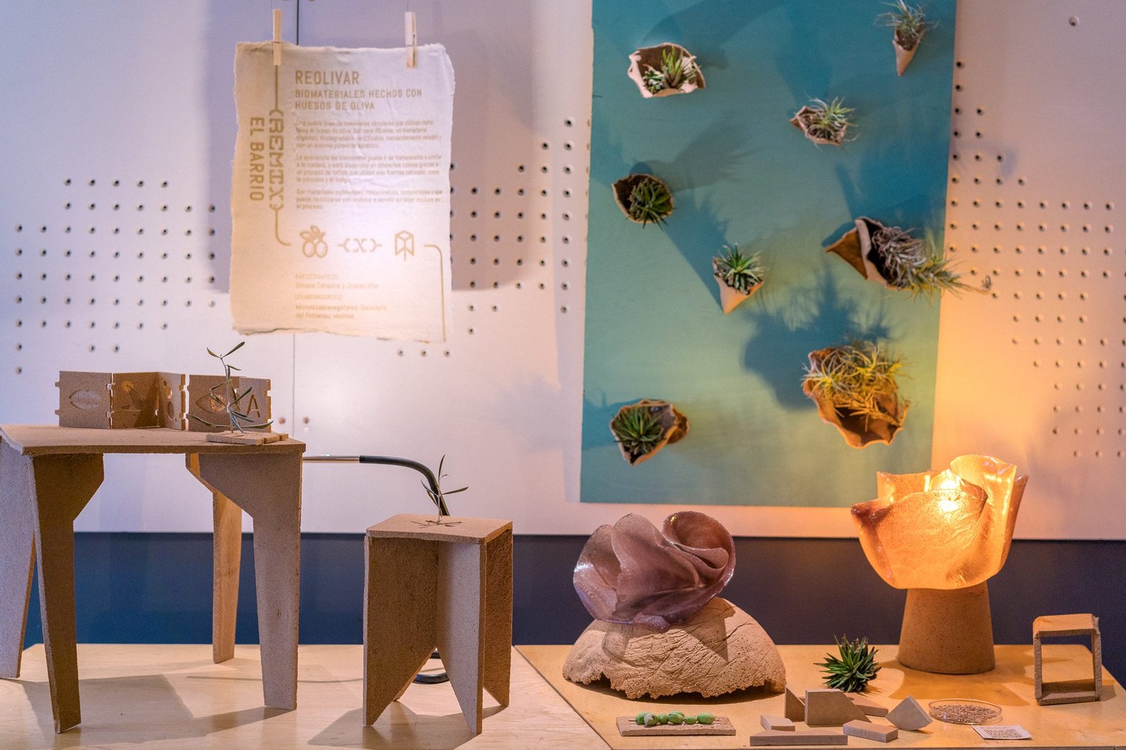 Naifactory-RemixelBarri-ExhibitionLEKA